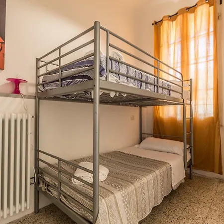 Apartment Matteotti, By Short Holidays Bologna