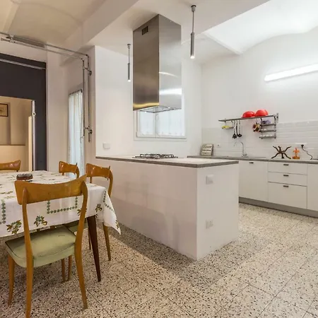 Matteotti, By Short Holidays Apartment